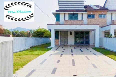 Sri Manjung Ma Maison Homestay Лумут Экстерьер фото